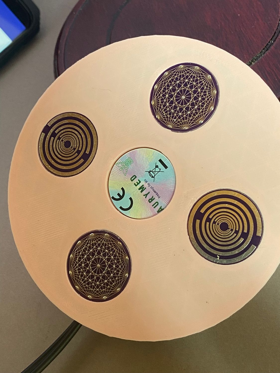 69 mm VibraNex UFO, 1-farbig, Oberflächenplatte zinnlegiert, Füllung Rosenquarz – Produktansicht 1