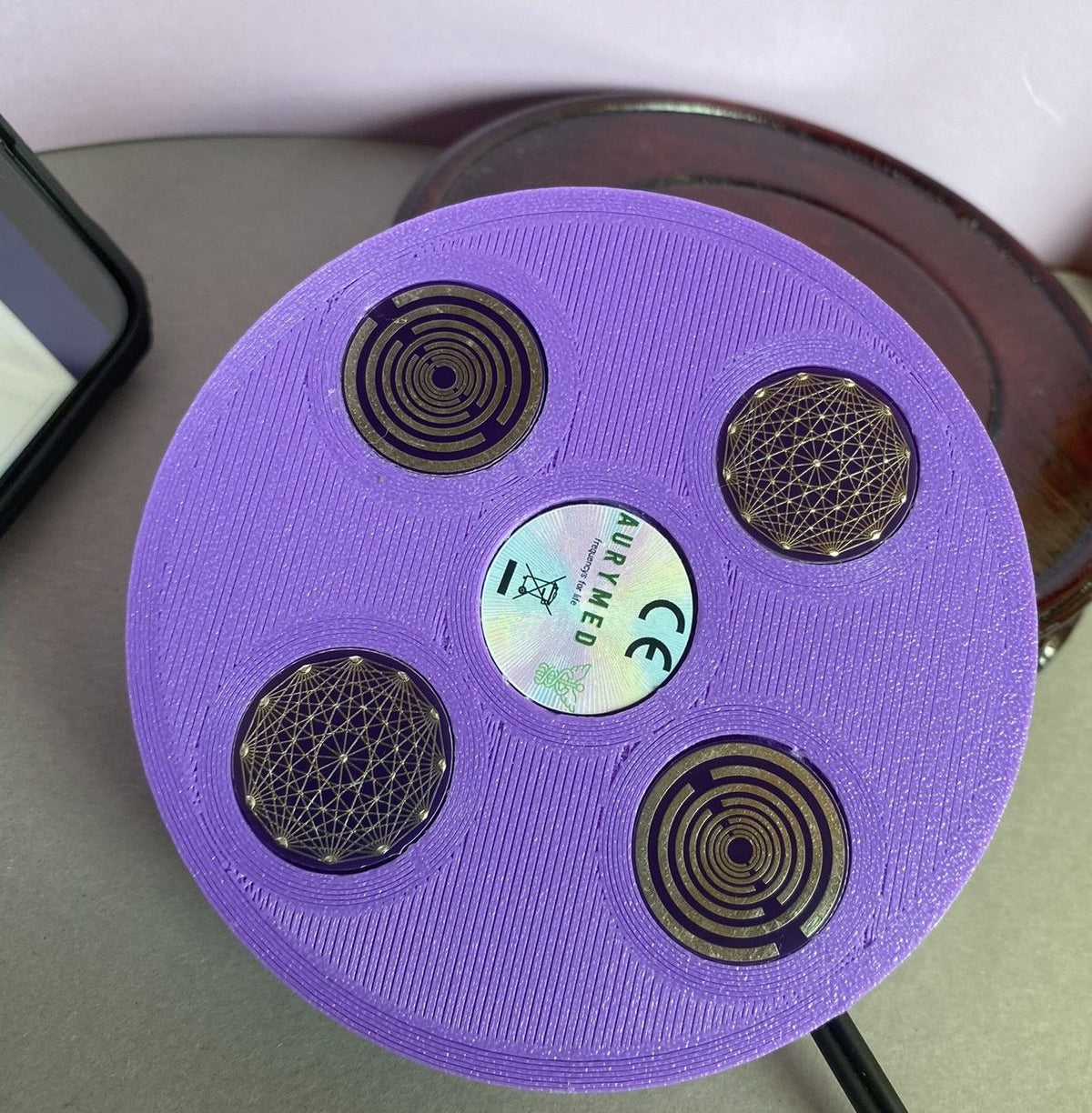 69 mm VibraNex UFO, 1-farbig, Oberflächenplatte zinnlegiert, Füllung Amethyst – Produktansicht 1