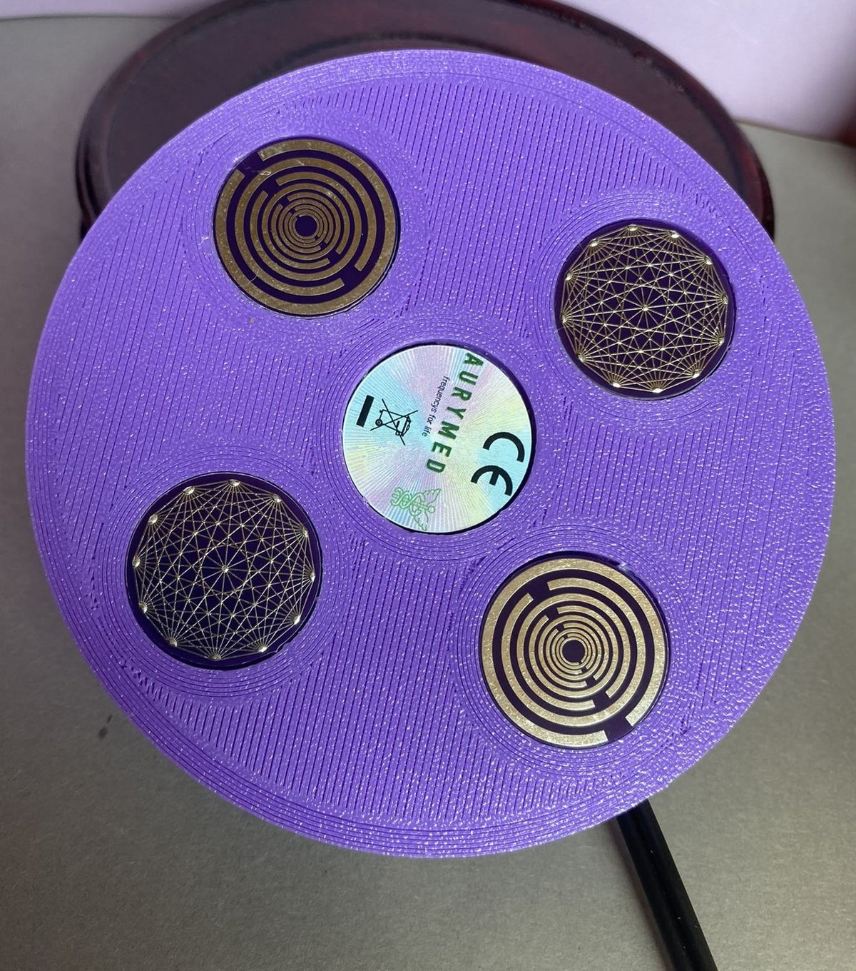 69 mm VibraNex UFO, 1-farbig, Oberflächenplatte zinnlegiert, Füllung Amethyst – Produktansicht 1