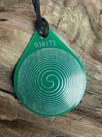 Anhänger Blume des Lebens – Bifilar Spule, grün, ca. 40 mm x 48 mm, zinnlegiert – Produktansicht 1