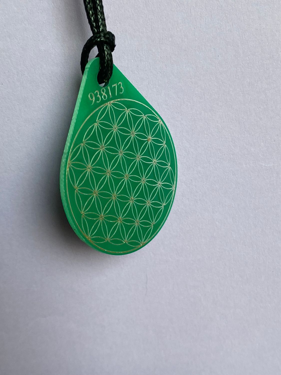Anhänger Blume des Lebens – Bifilar Spule, grün, ca. 40 mm x 48 mm, zinnlegiert – Produktansicht 1