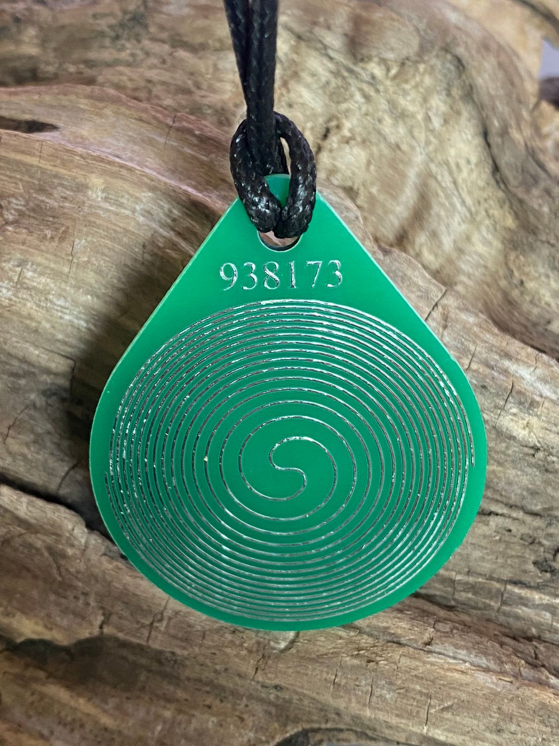 Anhänger Blume des Lebens – Bifilar Spule, grün, ca. 40 mm x 48 mm, zinnlegiert – Produktansicht 1