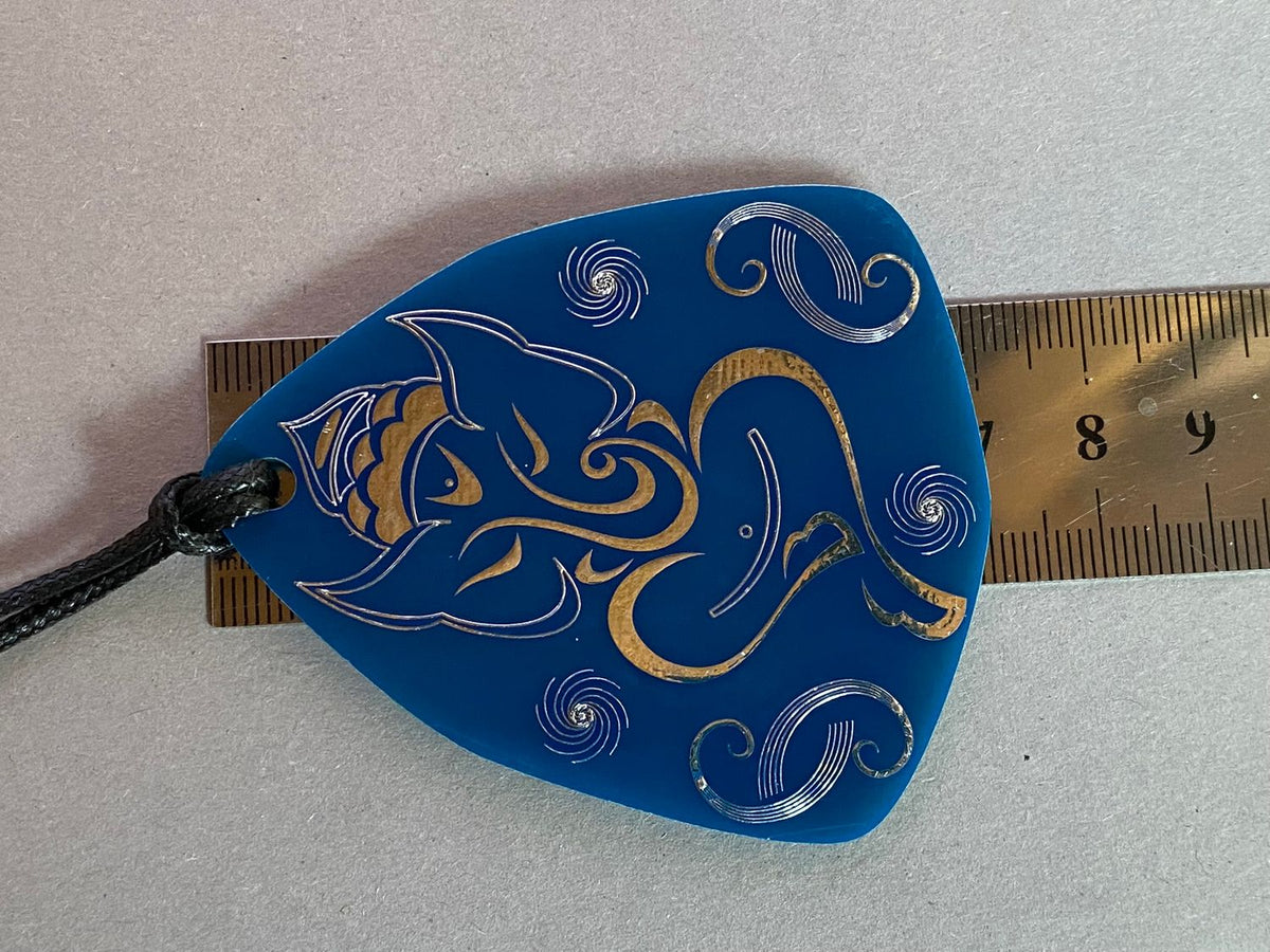 Amulett – Disc – Ganesha der Glücksbote+ die – 69 mm / zinnlegiert / blau – Produktansicht 1