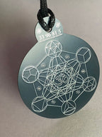 Anhänger Metatron schwarz, zinnlegiert ca. 52 mm x 62 mm – Produktansicht 1