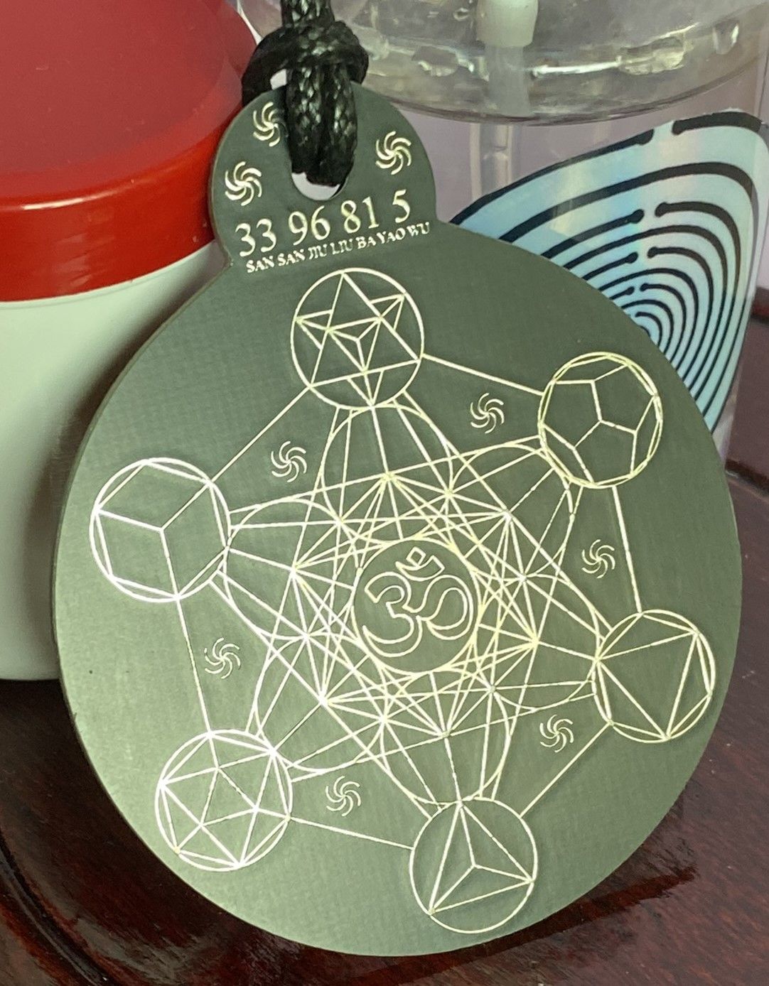Anhänger Metatron schwarz, zinnlegiert ca. 52 mm x 62 mm – Produktansicht 1