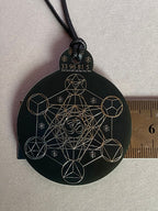 Anhänger Metatron schwarz, zinnlegiert ca. 52 mm x 62 mm – Produktansicht 1