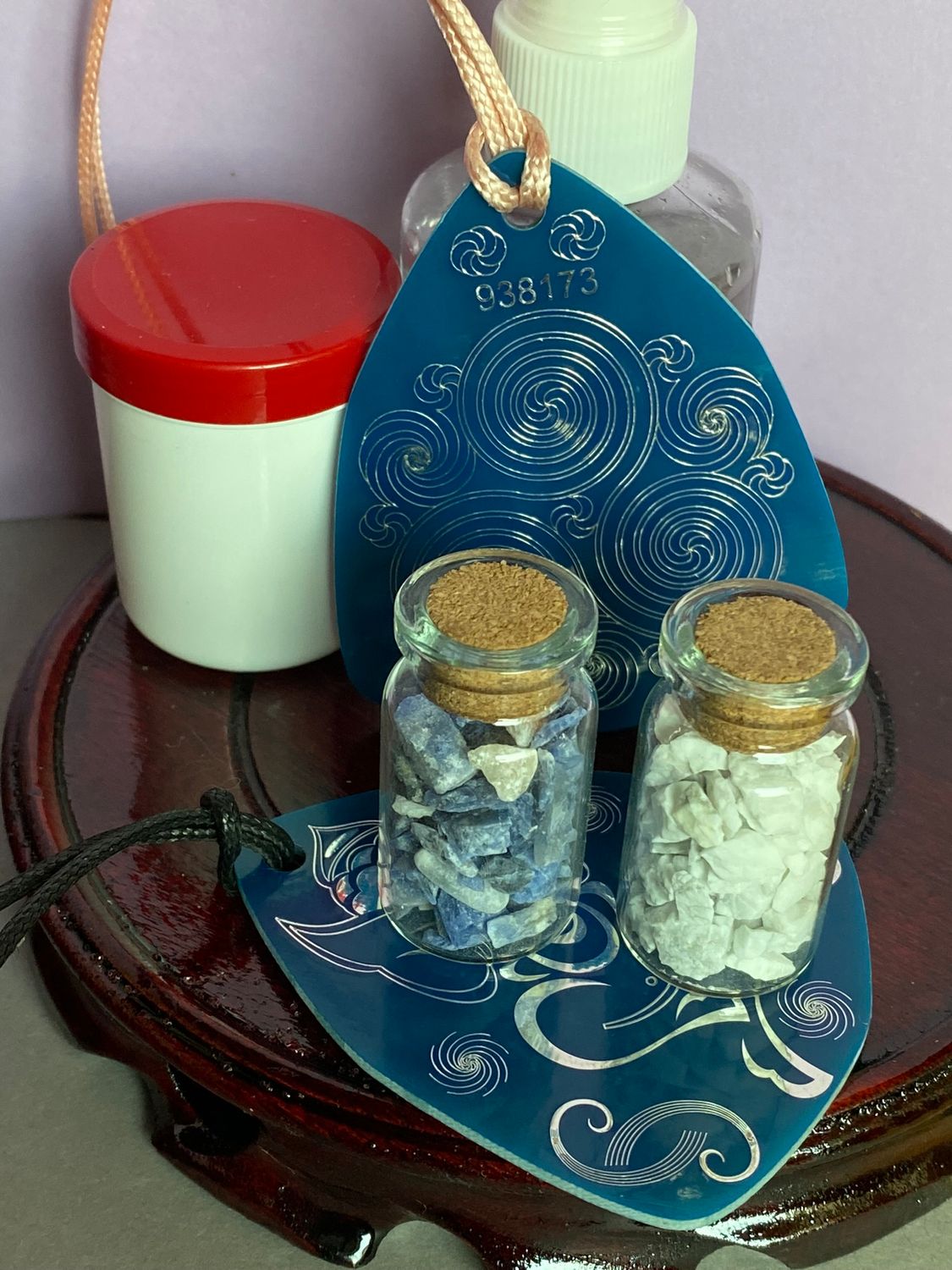 Amulett – Disc – Ganesha der Glücksbote+ die – 69 mm / zinnlegiert / blau – Produktansicht 1