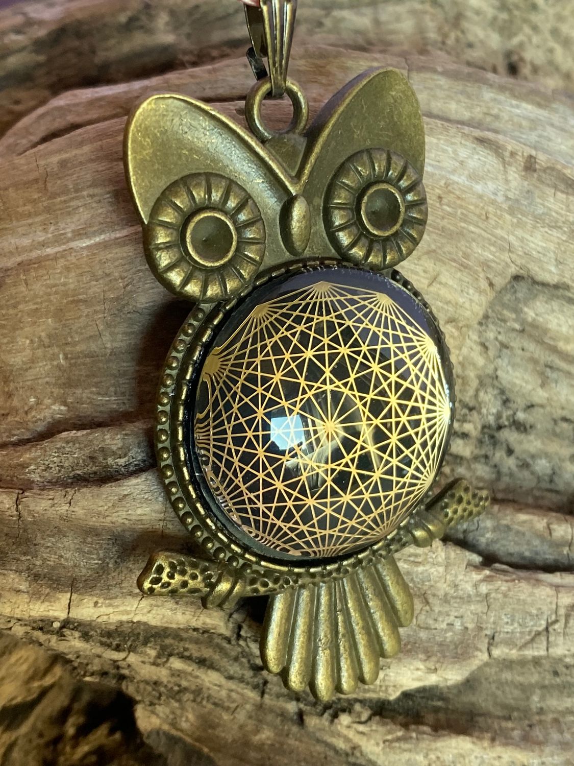 Amulett – Krafttier Eule – Dodecagram – goldlegiert / nachtschwarz – Produktansicht 1
