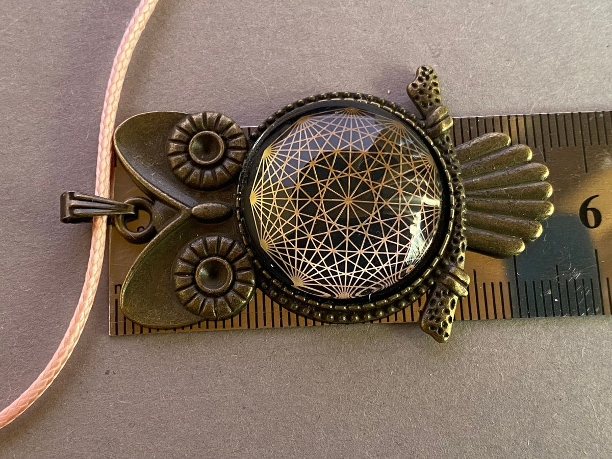 Amulett – Krafttier Eule – Dodecagram – goldlegiert / nachtschwarz – Produktansicht 1