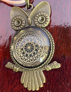 Amulett – Krafttier Eule – Dodecagram – goldlegiert / nachtschwarz – Produktansicht 1