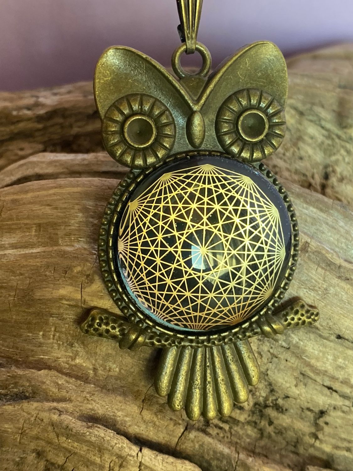Amulett – Krafttier Eule – Dodecagram – goldlegiert / nachtschwarz – Produktansicht 1