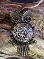 Amulett – Krafttier Eule – Dodecagram – goldlegiert / nachtschwarz – Produktansicht 1