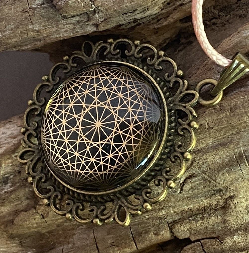 Amulett – bronzefarben, Dodecagram 12 – er Stern, Disc in schwarz 25 mm, goldlegiert, kupferunterlegt – Produktansicht 1