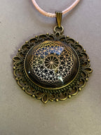 Amulett – bronzefarben, Dodecagram 12 – er Stern, Disc in schwarz 25 mm, goldlegiert, kupferunterlegt – Produktansicht 1