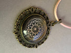 Amulett – bronzefarben, Dodecagram 12 – er Stern, Disc in schwarz 25 mm, goldlegiert, kupferunterlegt – Produktansicht 1
