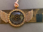 Amulett – glamour – Dodecagram – 25 mm / goldlegiert / Fassung altrose Engelsflügel – Produktansicht 1