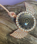 Amulett – glamour – Dodecagram – 25 mm / goldlegiert / Fassung altrose Engelsflügel – Produktansicht 1
