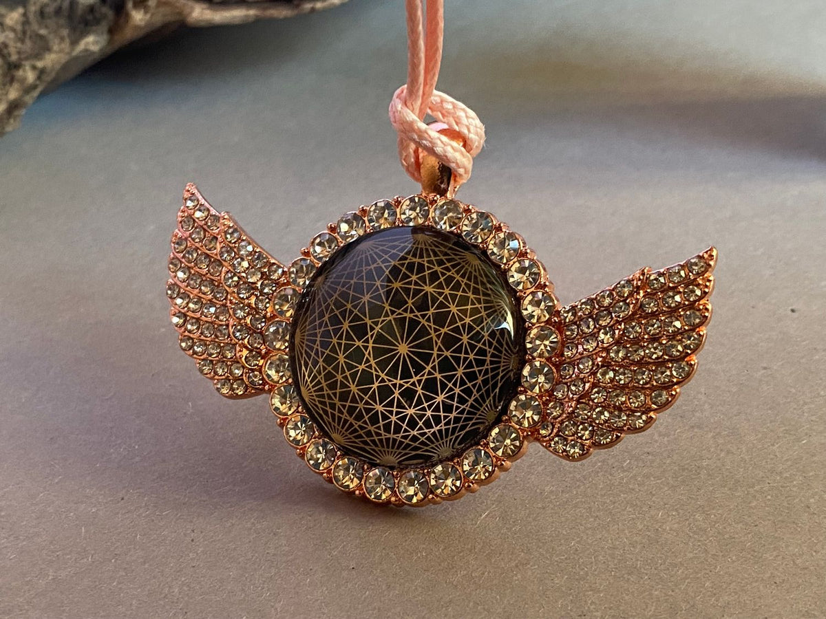 Amulett – glamour – Dodecagram – 25 mm / goldlegiert / Fassung altrose Engelsflügel – Produktansicht 1