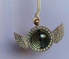 Amulett – glamour – Lakhovsky MWO – 25 mm / goldlegiert / Fassung altrose Farbe Engelsflügel – Produktansicht 1