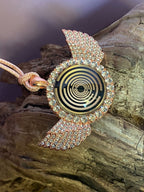 Amulett – glamour – Lakhovsky MWO – 25 mm / goldlegiert / Fassung altrose Farbe Engelsflügel – Produktansicht 1