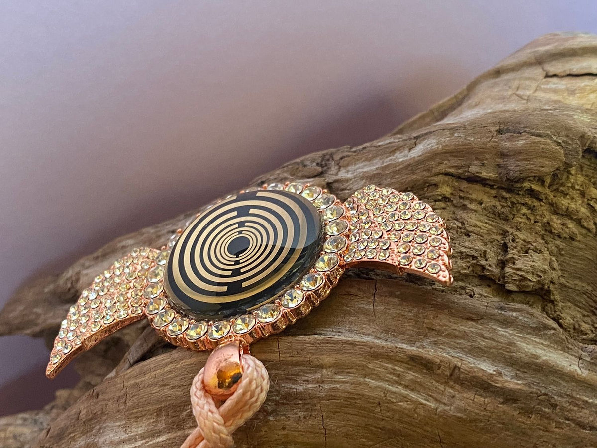 Amulett – glamour – Lakhovsky MWO – 25 mm / goldlegiert / Fassung altrose Farbe Engelsflügel – Produktansicht 1