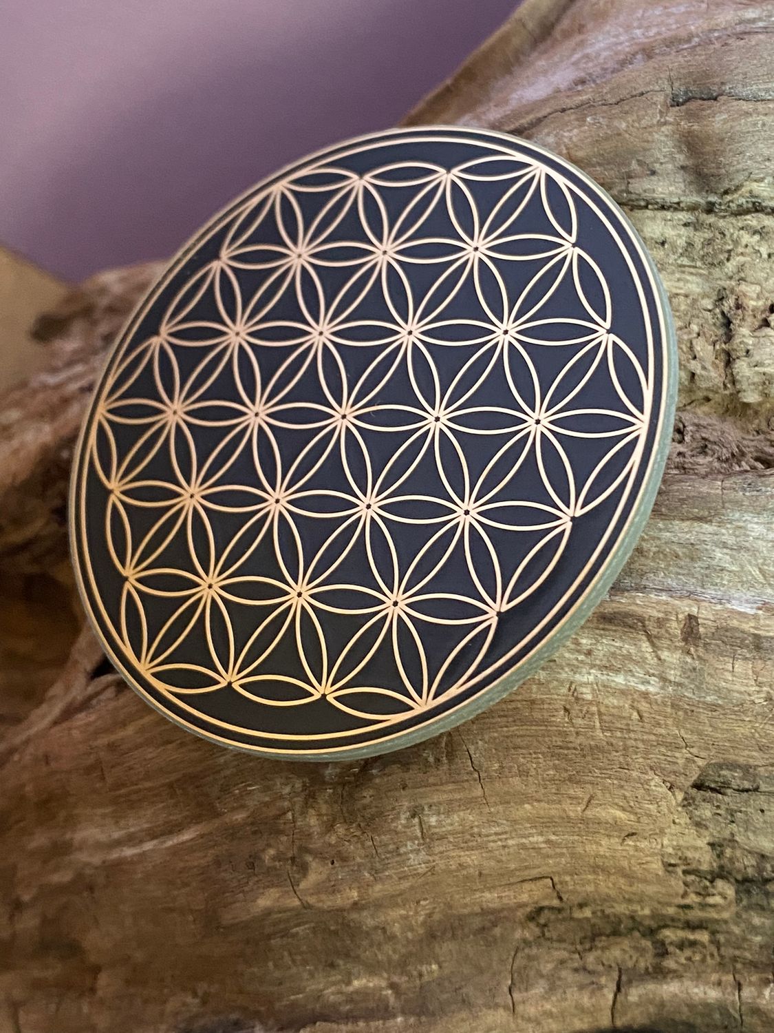 50 mm Disc – Metatron + Blume des Lebens – goldlegiert / schwarz – Produktansicht 1