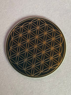 50 mm Disc – Metatron + Blume des Lebens – goldlegiert / schwarz – Produktansicht 1