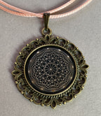 Amulett – Lakhovsky MWO – 25 mm / zinnlegiert / schwarz – Produktansicht 1