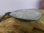Amulett – Disc – Ganesha der Glücksbote+ die – 69 mm / zinnlegiert / schwarz – Produktansicht 1