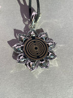Amulett – Lotus Glitzer – Lakhovsky MWO – Lakhovsky MWO + Lotus – nachtschwarz – Produktansicht 1