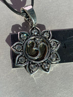 Amulett – Lotus Glitzer – Lakhovsky MWO – Lakhovsky MWO + Lotus – nachtschwarz – Produktansicht 1