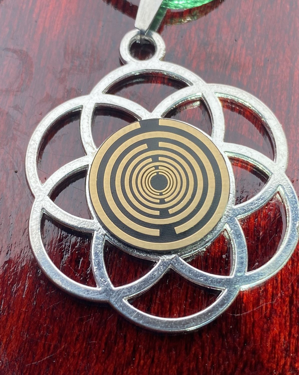 Amulett – Samen des Lebens – Lakhovsky MWO – Lakhovsky MWO – nachtschwarz – Produktansicht 1