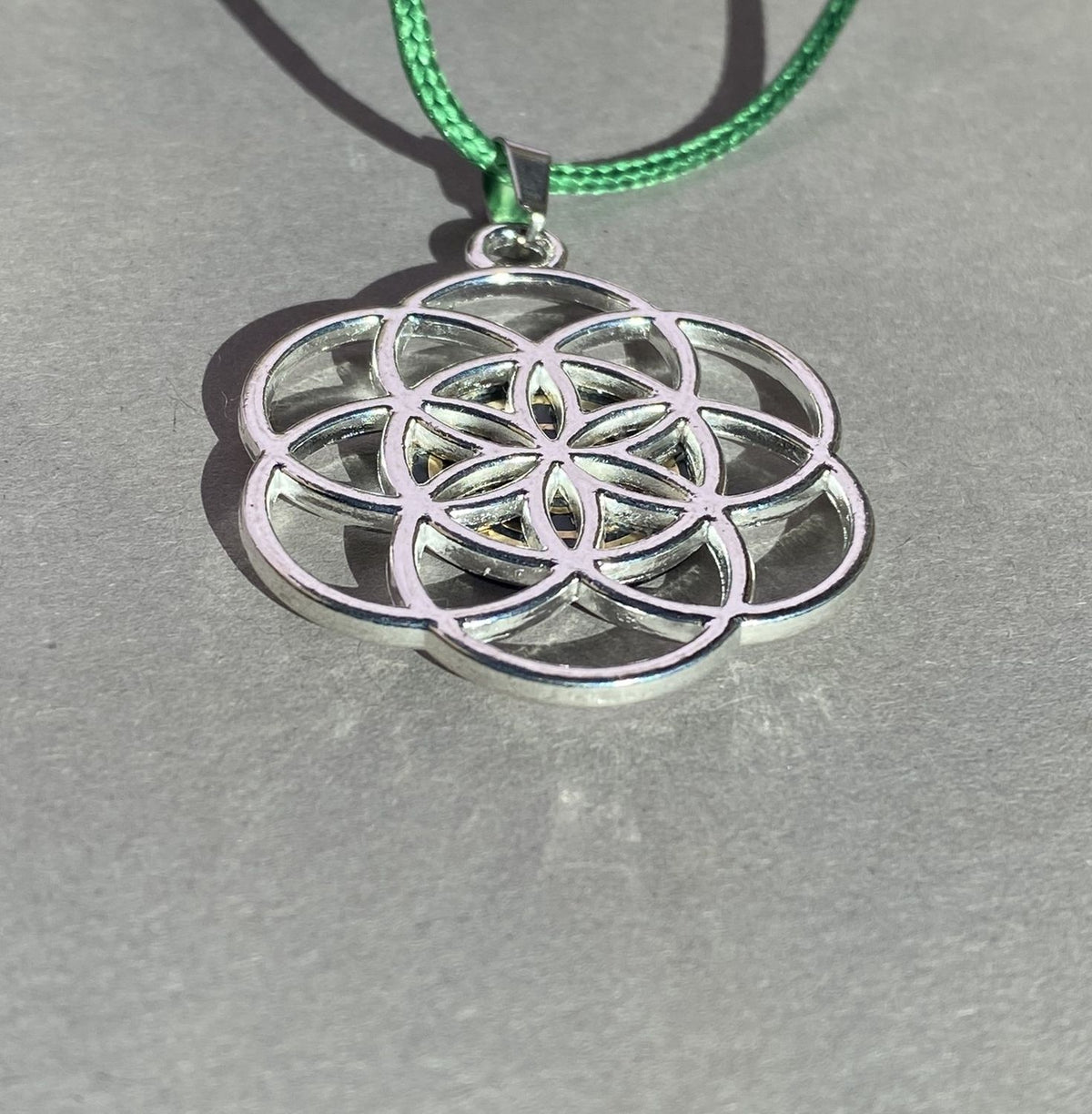 Amulett – Samen des Lebens – Lakhovsky MWO – Lakhovsky MWO – nachtschwarz – Produktansicht 1