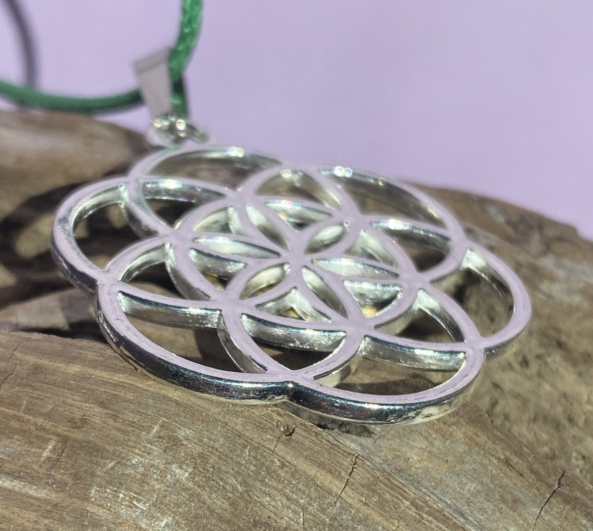 Amulett – Samen des Lebens – Lakhovsky MWO – Lakhovsky MWO – nachtschwarz – Produktansicht 1