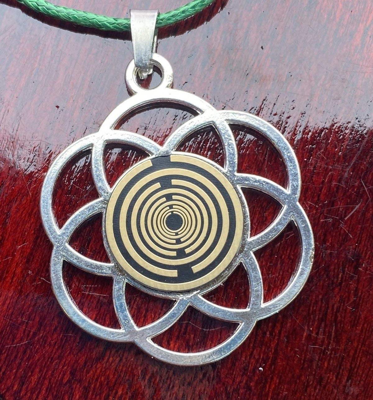 Amulett – Samen des Lebens – Lakhovsky MWO – Lakhovsky MWO – nachtschwarz – Produktansicht 1