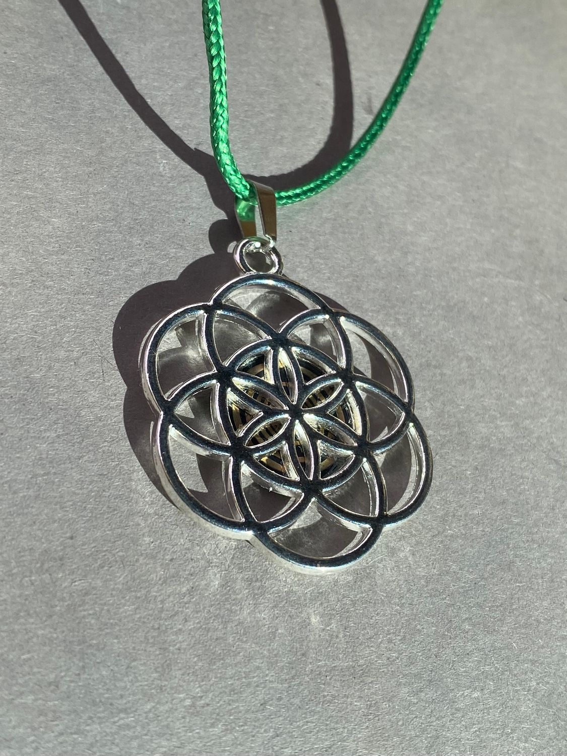Amulett – Samen des Lebens – Lakhovsky MWO – Lakhovsky MWO – nachtschwarz – Produktansicht 1