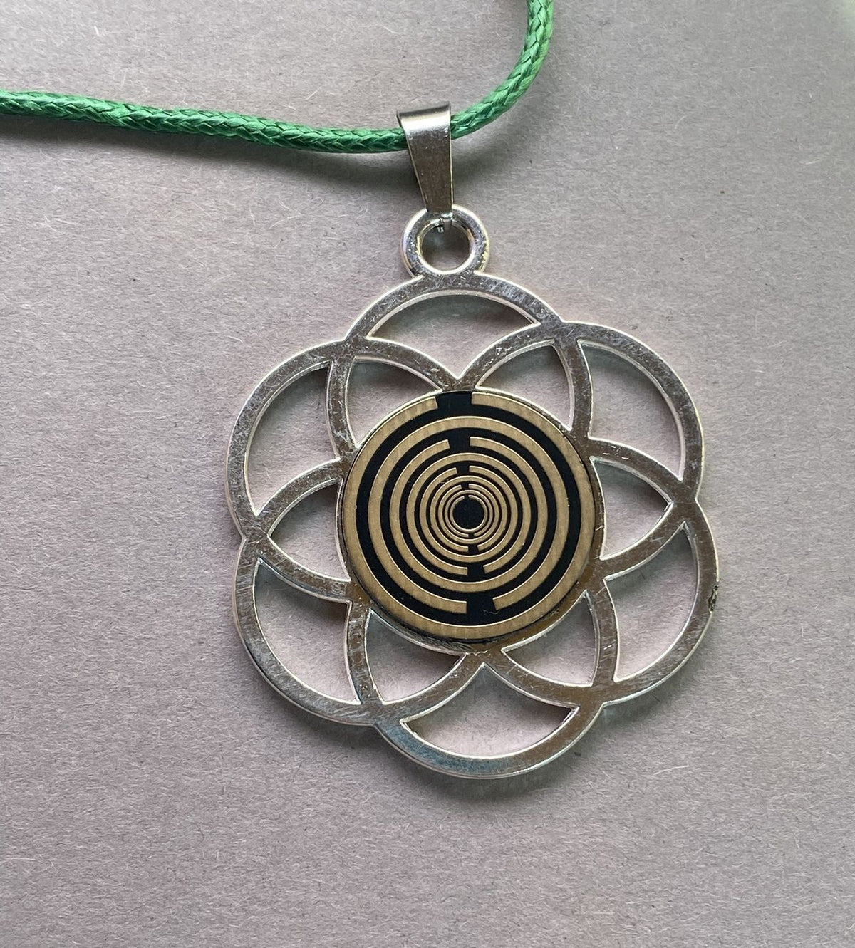 Amulett – Samen des Lebens – Lakhovsky MWO – Lakhovsky MWO – nachtschwarz – Produktansicht 1