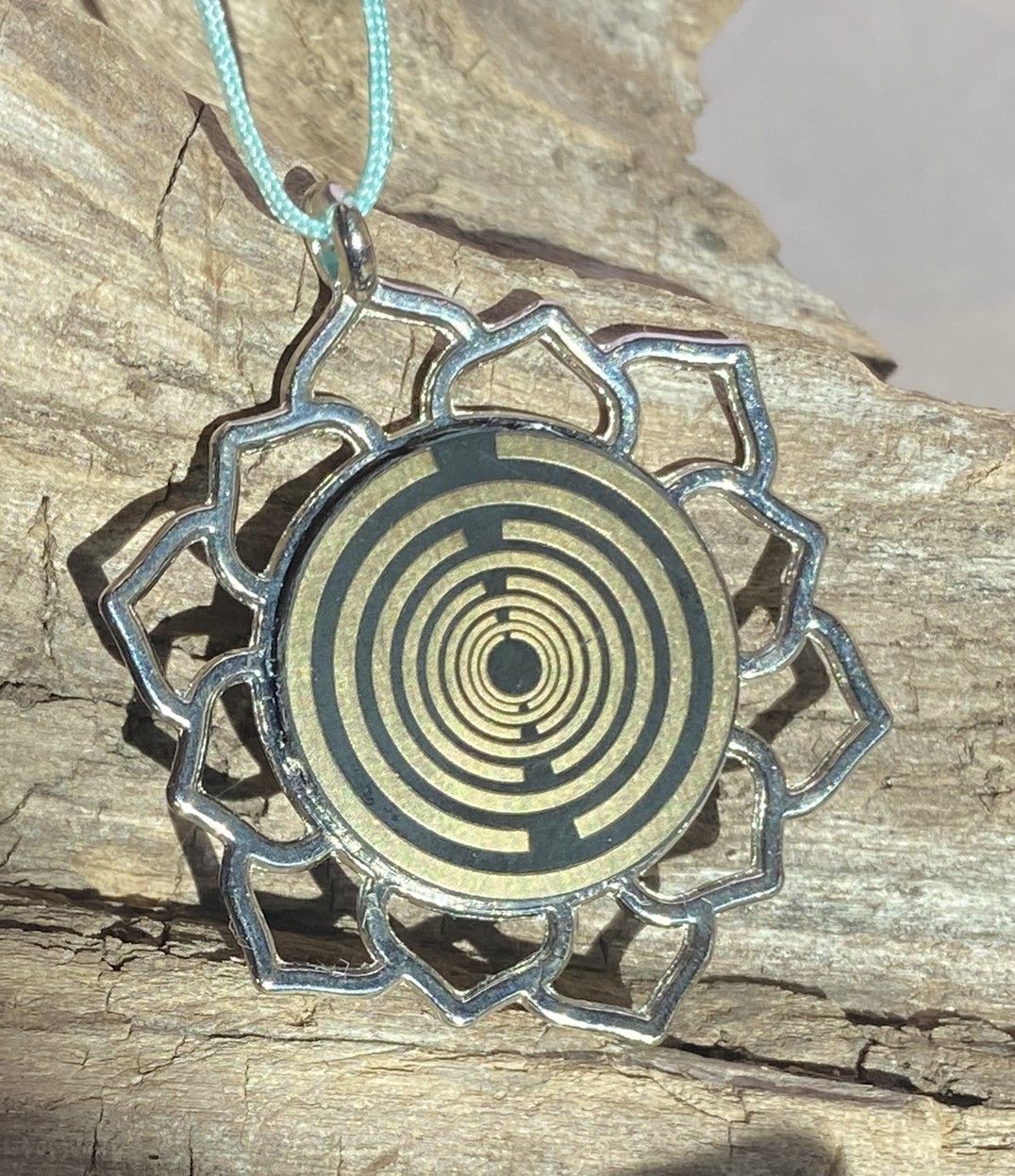 Amulett – Merkaba Kreis – Lakhovsky MWO – Lakhovsky MWO + Merkaba – nachtschwarz – Produktansicht 1