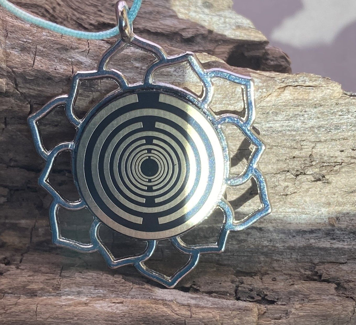 Amulett – Merkaba Kreis – Lakhovsky MWO – Lakhovsky MWO + Merkaba – nachtschwarz – Produktansicht 1