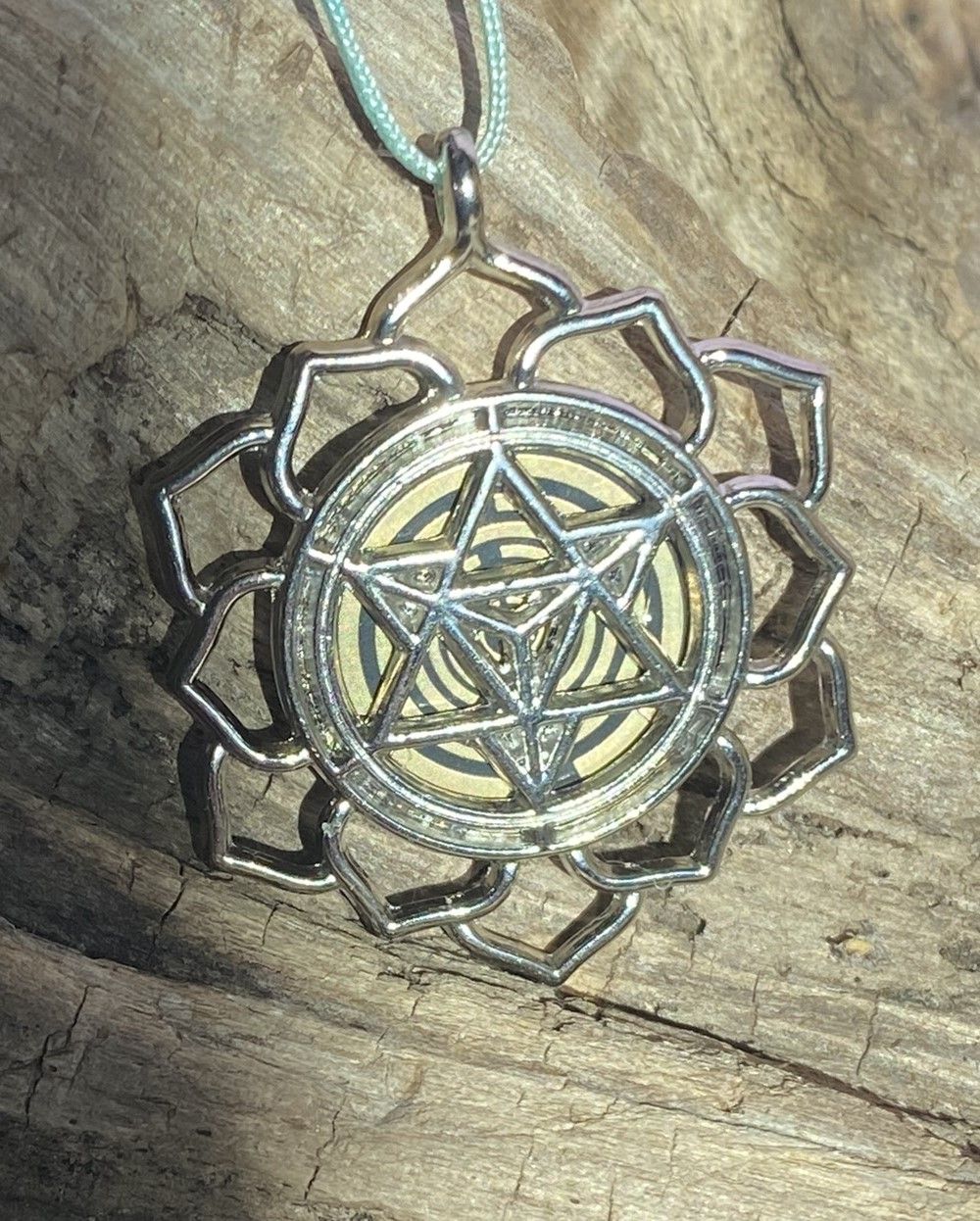 Amulett – Merkaba Kreis – Lakhovsky MWO – Lakhovsky MWO + Merkaba – nachtschwarz – Produktansicht 1