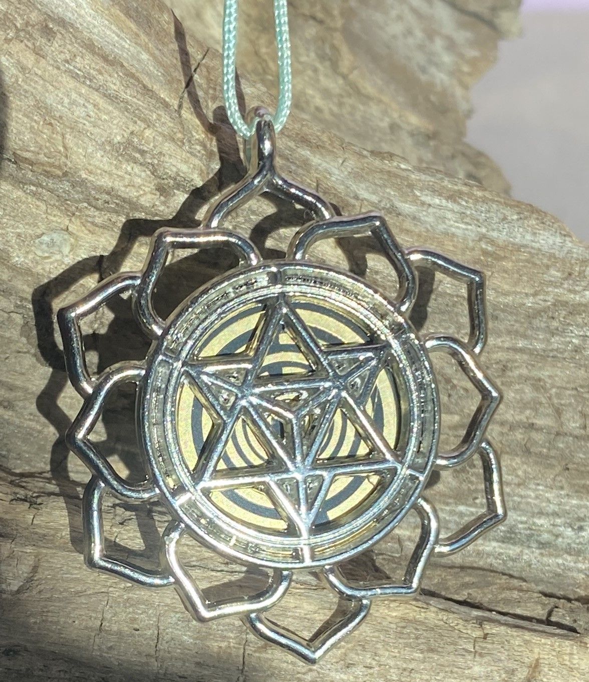 Amulett – Merkaba Kreis – Lakhovsky MWO – Lakhovsky MWO + Merkaba – nachtschwarz – Produktansicht 1