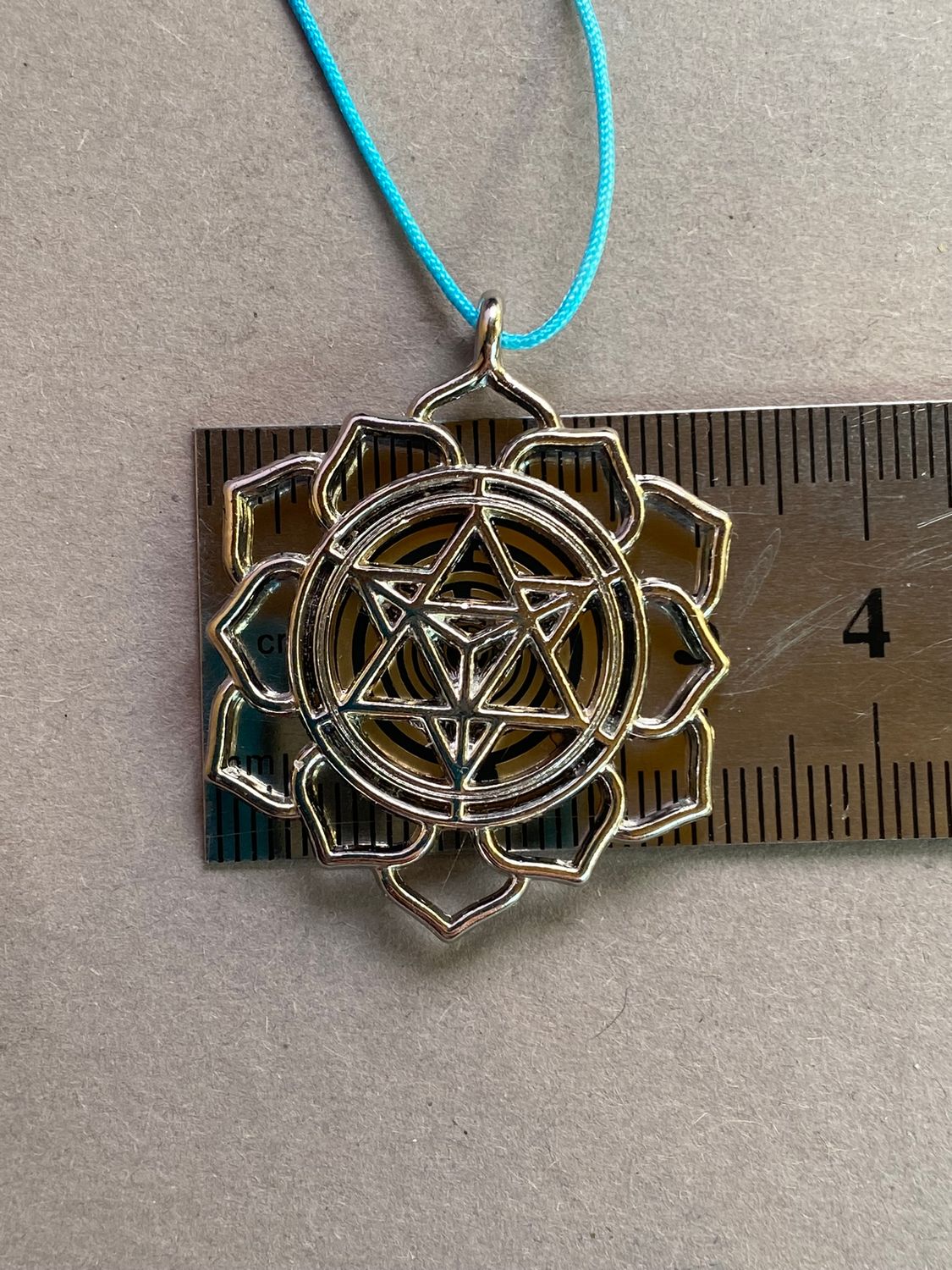 Amulett – Merkaba Kreis – Lakhovsky MWO – Lakhovsky MWO + Merkaba – nachtschwarz – Produktansicht 1
