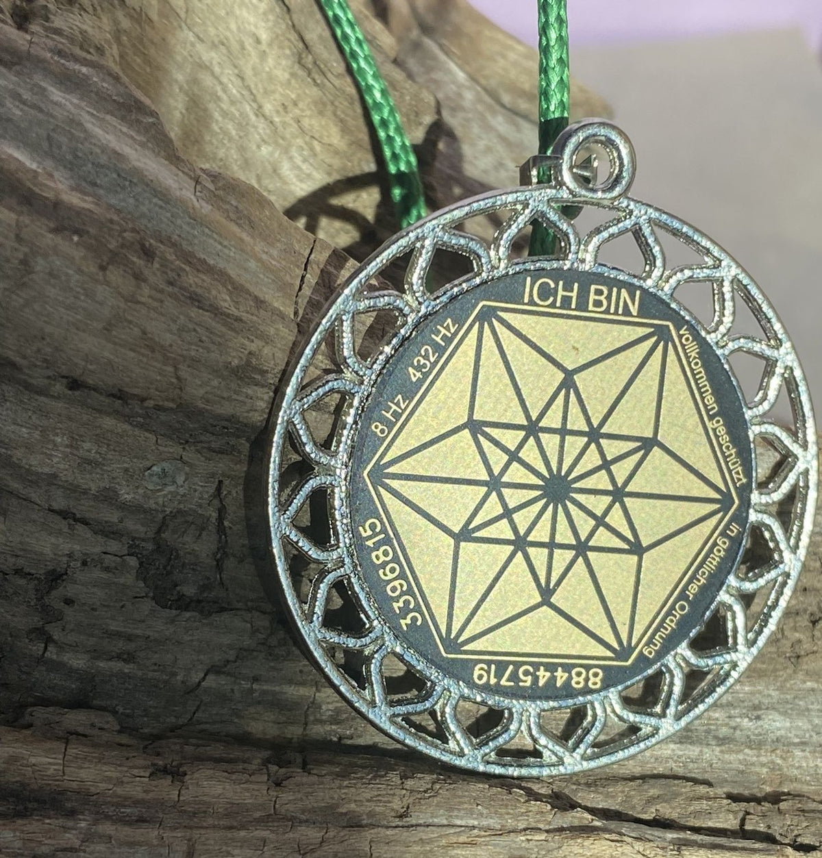Amulett – Sri Yantra – Vector Equilibrium+ – Sri Yantra + Vector Equilibrium – nachtschwarz – Produktansicht 1