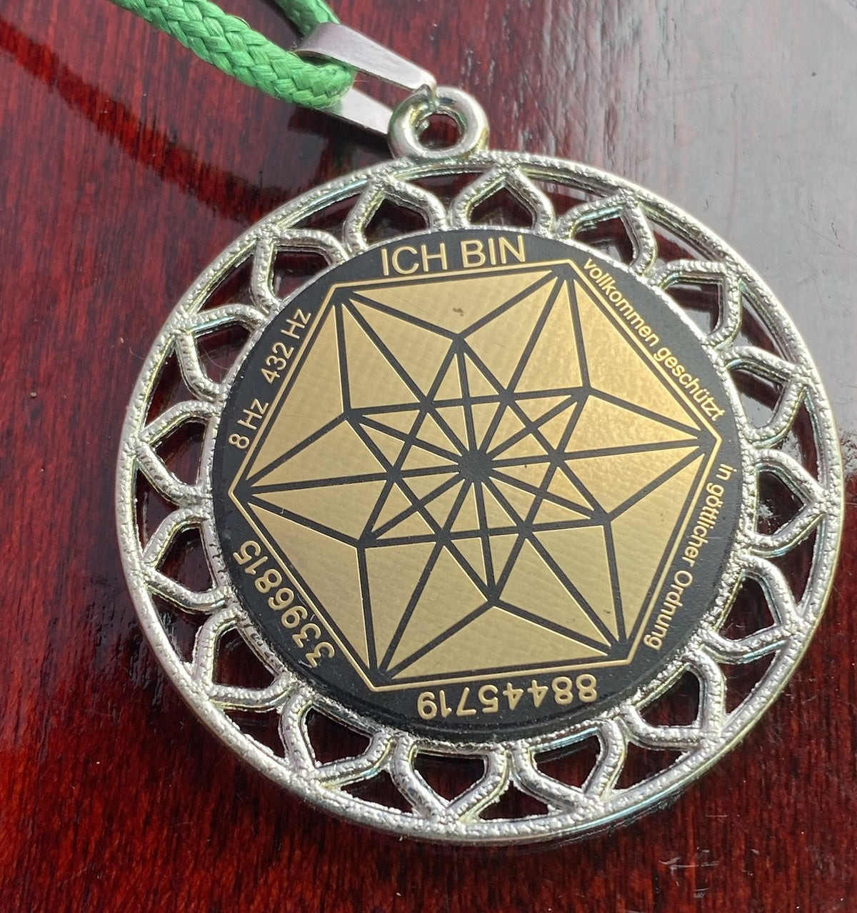 Amulett – Sri Yantra – Vector Equilibrium+ – Sri Yantra + Vector Equilibrium – nachtschwarz – Produktansicht 1
