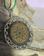 Amulett – Sri Yantra – Vector Equilibrium+ – Sri Yantra + Vector Equilibrium – nachtschwarz – Produktansicht 1