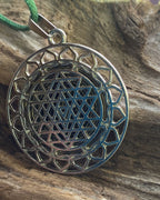 Amulett – Sri Yantra – Vector Equilibrium+ – Sri Yantra + Vector Equilibrium – nachtschwarz – Produktansicht 1