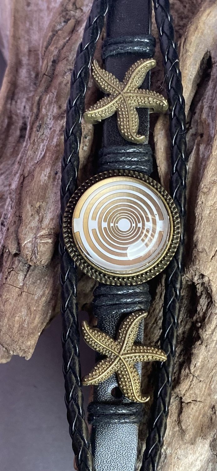 Armband-mehrsträngig, Seestern, schwarz, Symbol Lakhovsky MWO Schwingkreis Oszillator Antenne (stromlos), weiße Disc gold legiert + Kupfer unterlegt ca. 18 mm hinter Glas, Druckknopf Verschluss