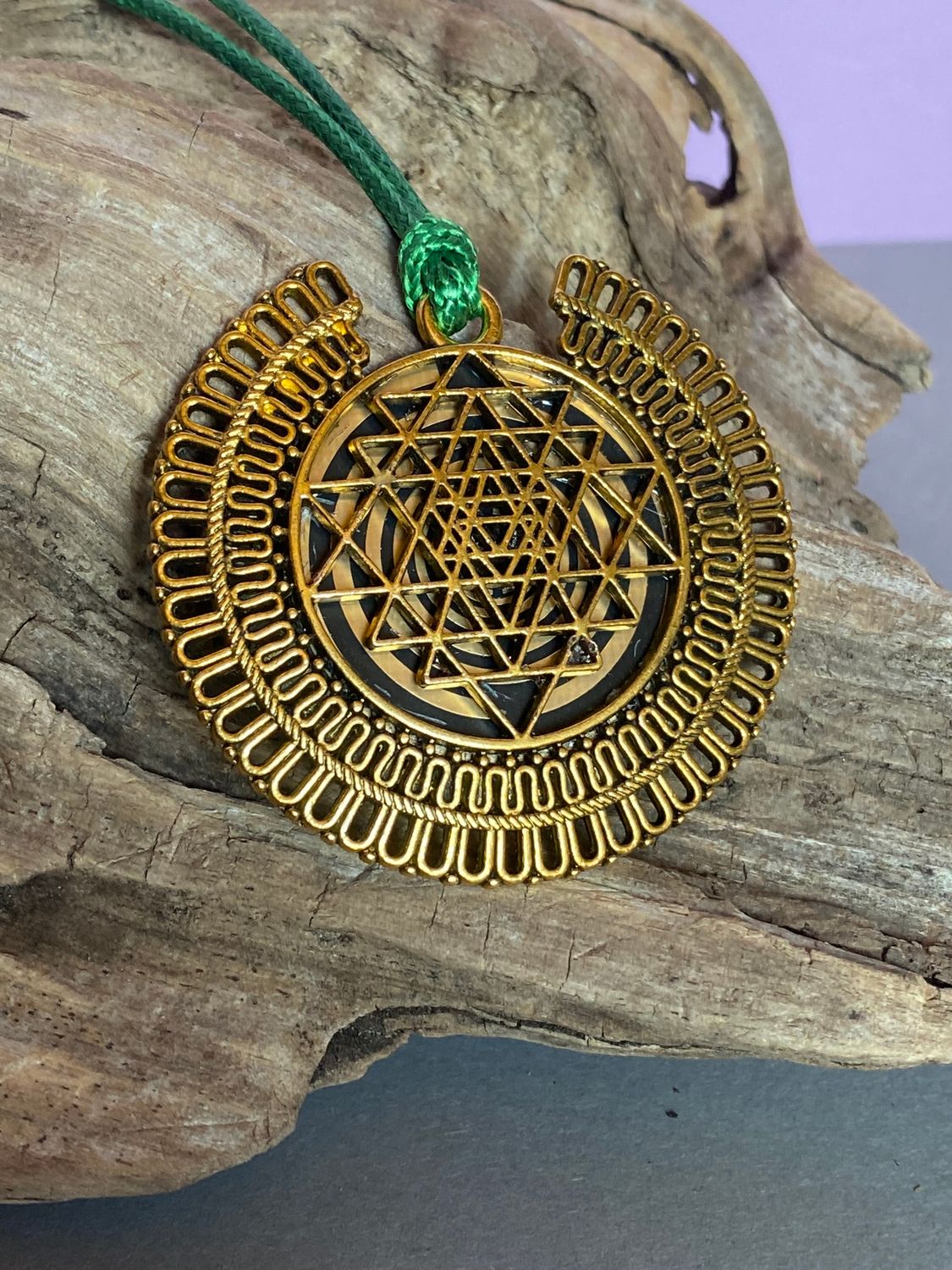 Amulett – bronzefarben, Sri Yantra – Lakhovsky MWO – Produktansicht 1