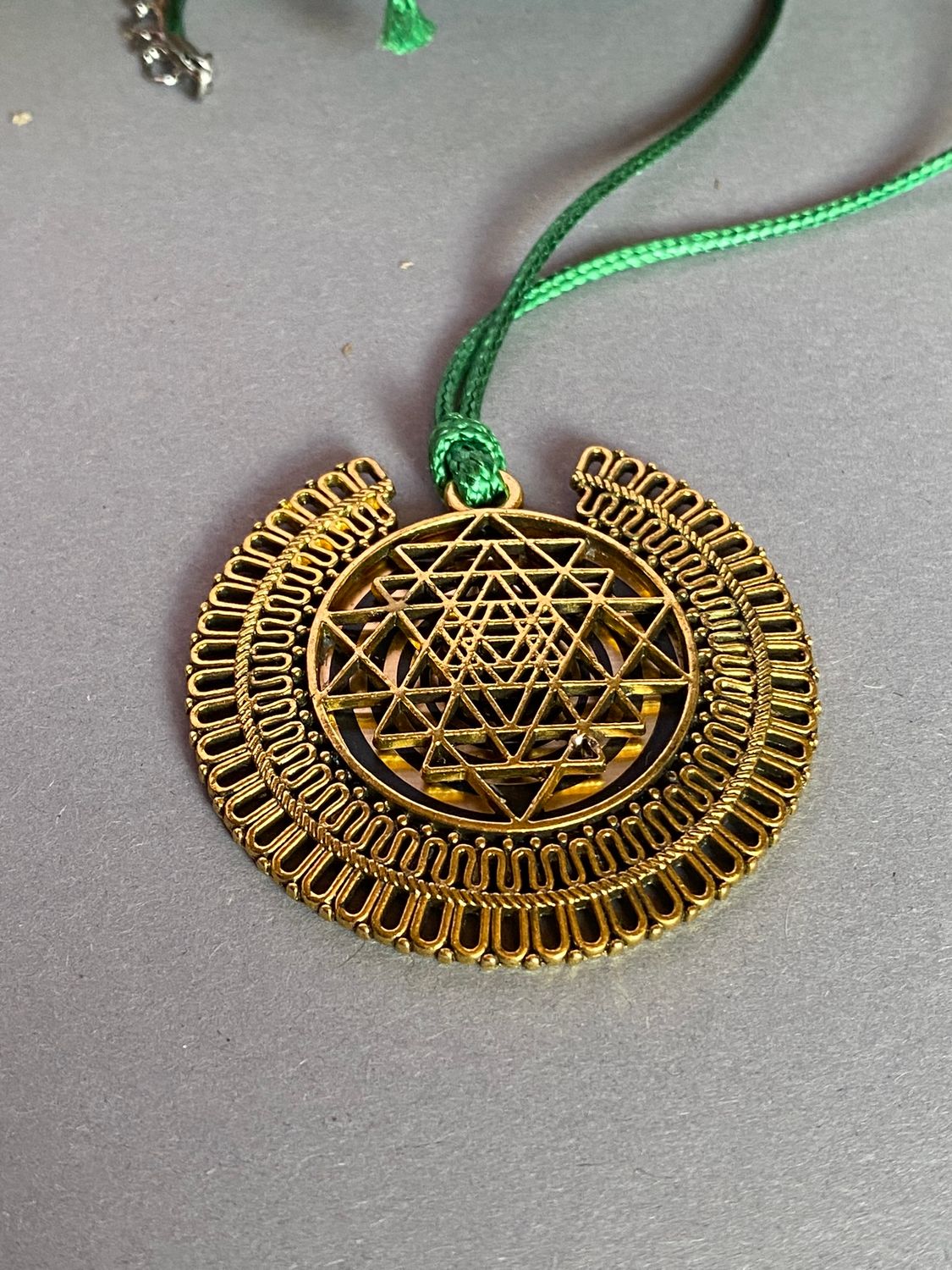 Amulett – bronzefarben, Sri Yantra – Lakhovsky MWO – Produktansicht 1