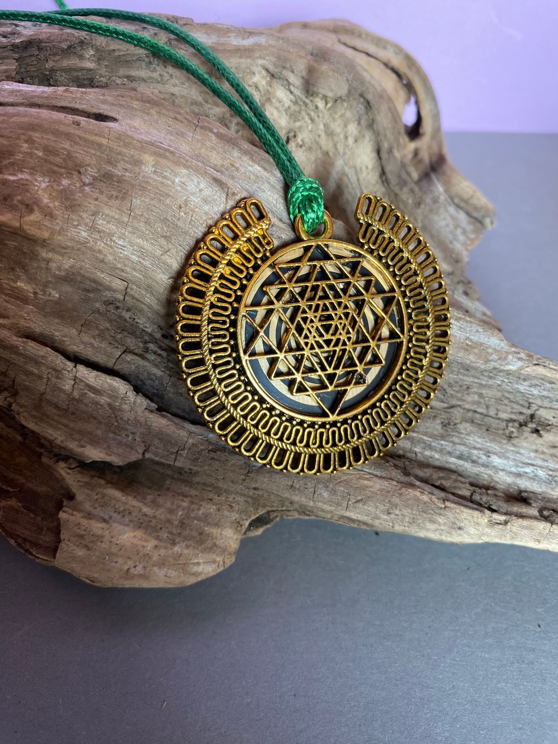 Amulett – bronzefarben, Sri Yantra – Lakhovsky MWO – Produktansicht 1